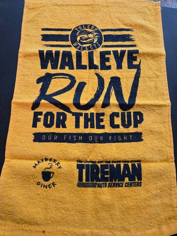 Toledo Walleye rally towel. Walleye Run For The Cup