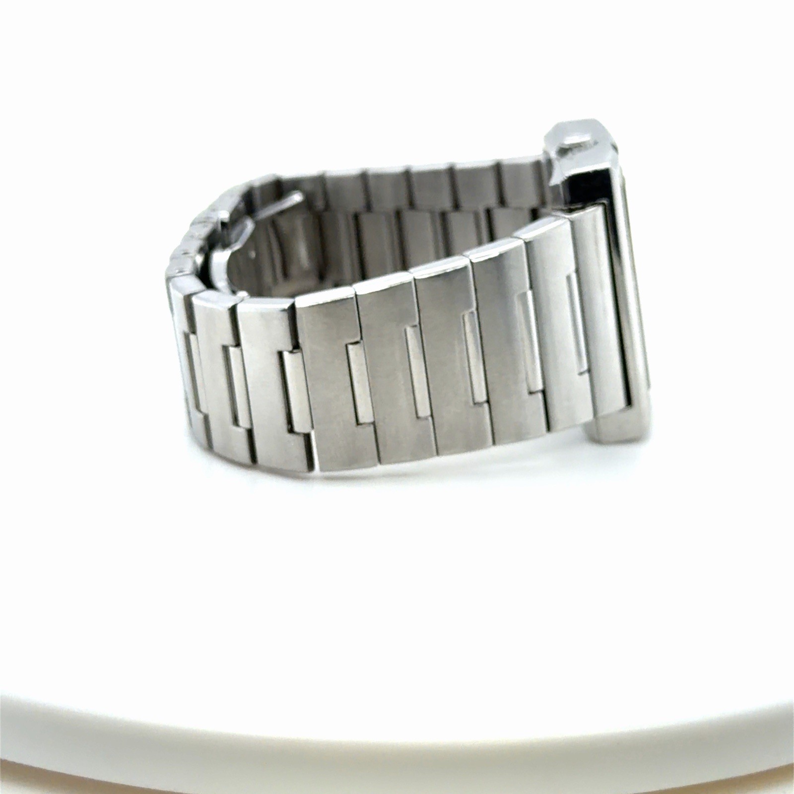 Gucci Women’s Mother Of Pearl Dial & 0.75ct Diamond Square Watch YA100506 image 5