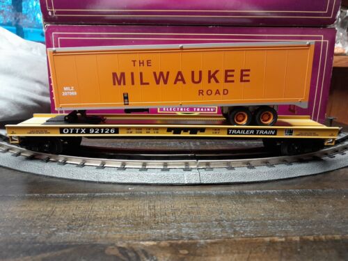 O Gauge MTH 20-98129 Milwaukee Road Flat Car #92126 w/40’ Trailer O1063 - Picture 2 of 3