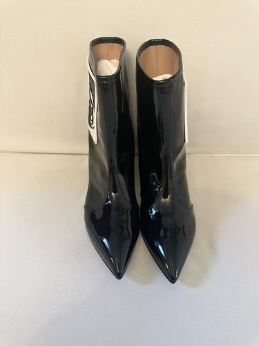 NUEVO EN CAJA Botas de Patente con Logotipo MOSCHINO Talla 36 37 Precio de venta sugerido por el fabricante $525 - Imagen 5 de 7