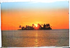 Sunny Island beach vintage poster photo by M.Thonig 24.25" X 36.50" NOS (b178)