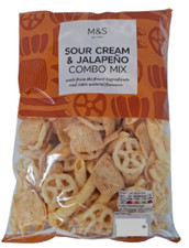 M&S  Snacks Sour Cream &Jalapeno and Black Pepper Combo Mix crisp 150g