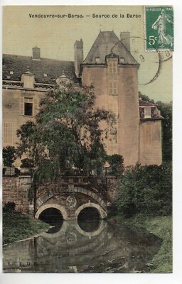 VENDEUVRE SUR BARSE - Aube - CPA 10 - Source de la Barse - Carte toilée couleur