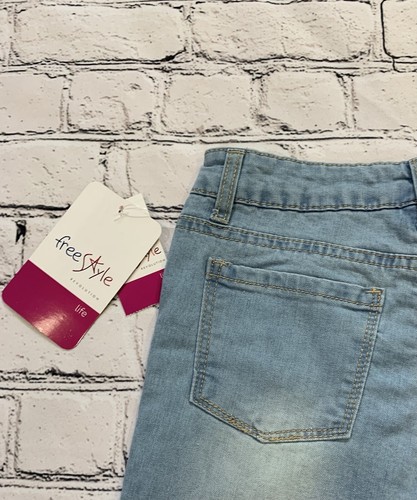 Free Style Jeans Girls Size 8 Light Blue Unicorn Rainbow Stretchy Jeans MSRP $36 - Picture 15 of 17