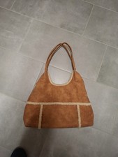 Damenhandtasche mit Pelzbesatz