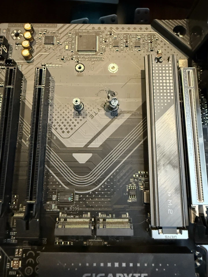 技嘉 X870 Eagle WIFI7 AMD AM5 LGA 1718 主板,ATX,DDR5,4X M.2,... — 第 3/4 张图片