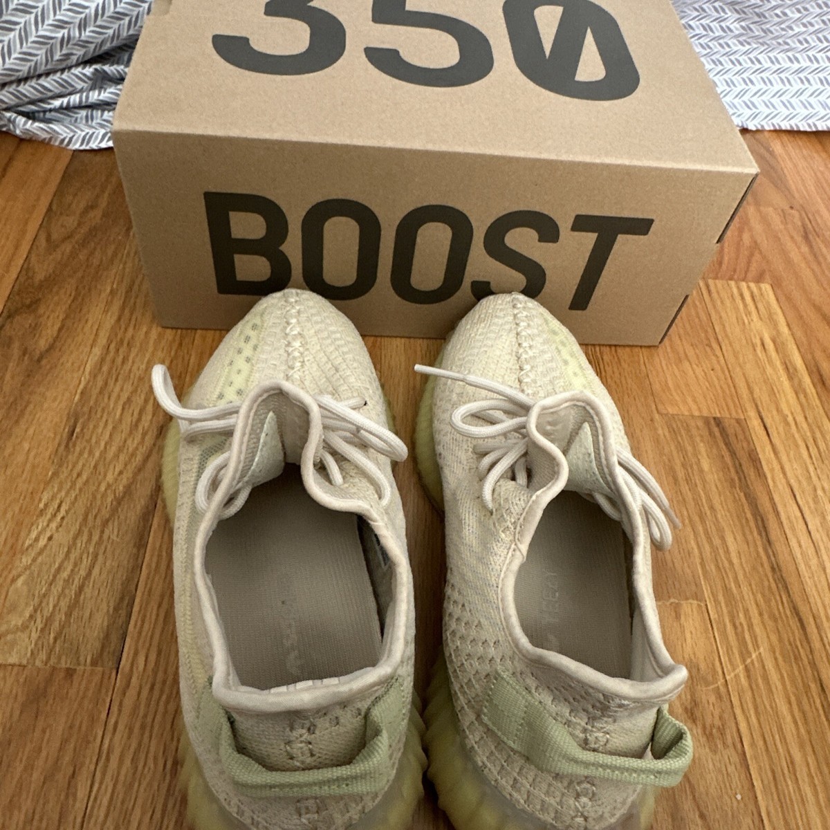 Yeezy Boost 350 V2 Flax New in box 8.5 Preowned Adidas Yeezy Boost 350 V2 Zebra Size 9 $270 main image 2