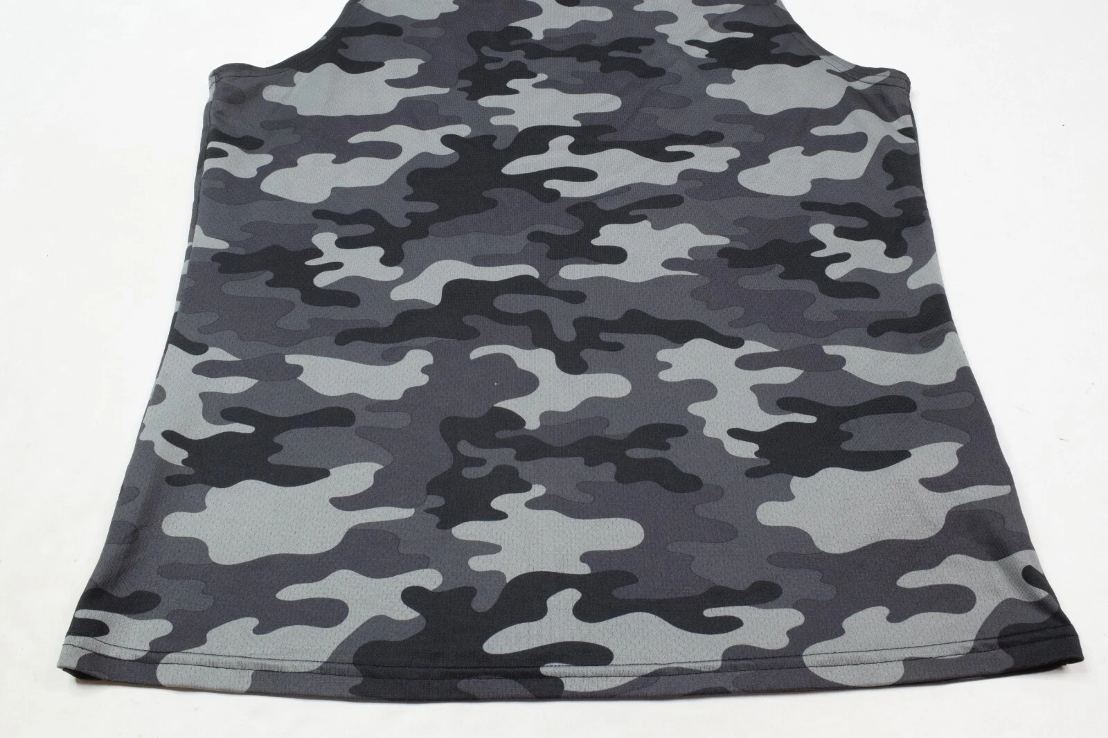 gymshark arrival camouflage slim fit vented gym tank-top