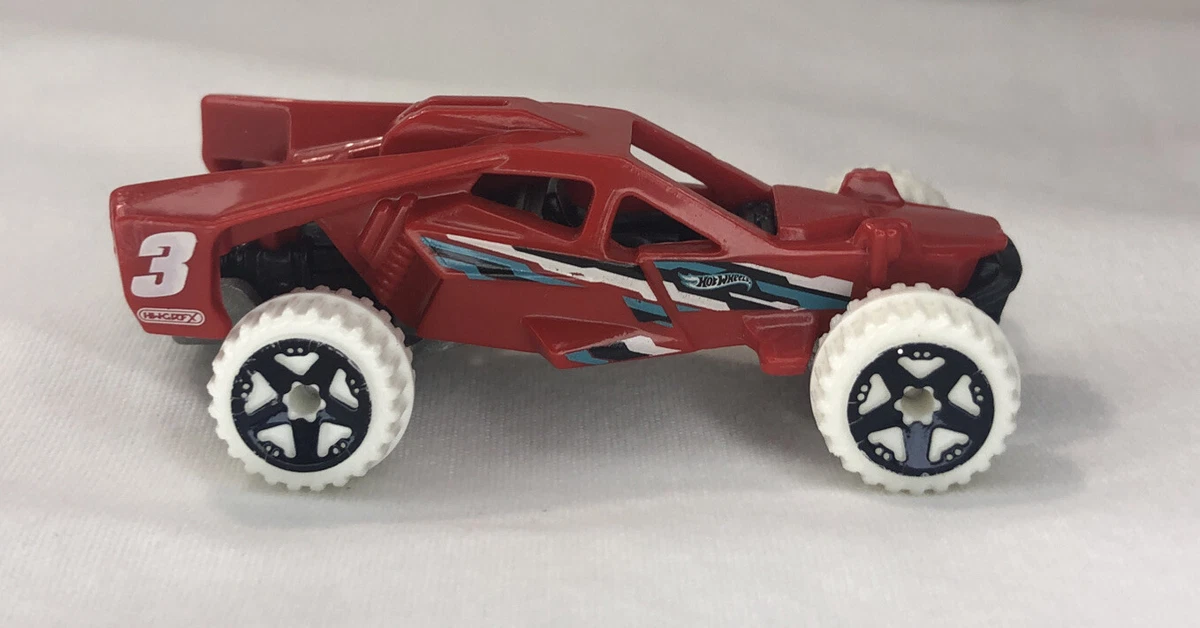 2013 Hot Wheels Red Race Car BHR33 Die Cast Vehicle Toy Auto White