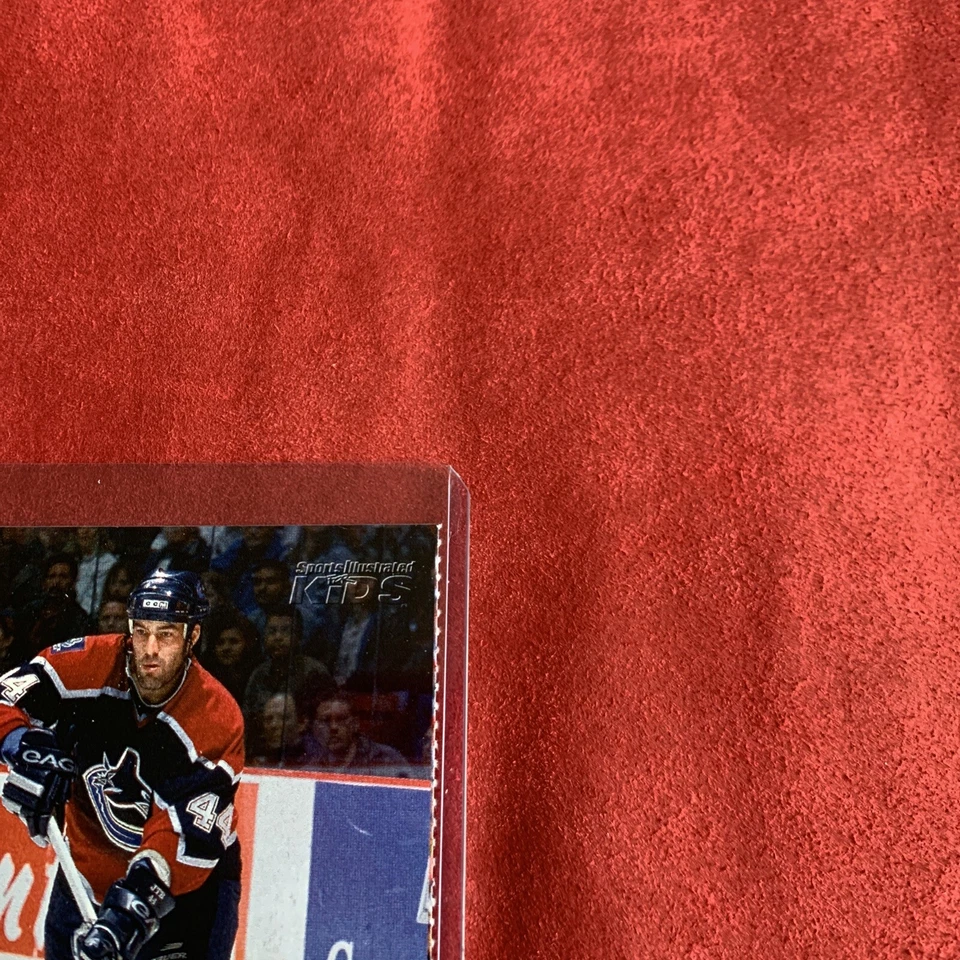 TODD BERTUZZI Rare Vancouver Canucks 2003 NHL Sports Illustrated for Kids SI - Image 4 of 4