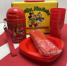 Vintage 99s Disney / National Picnic Set Made In Japan 22 Piece Set B01