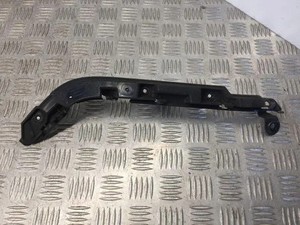 BMW 1 E87 Stoßstangenhalterung hinten links 7058517 2.00 Petrol 100kw 21451379