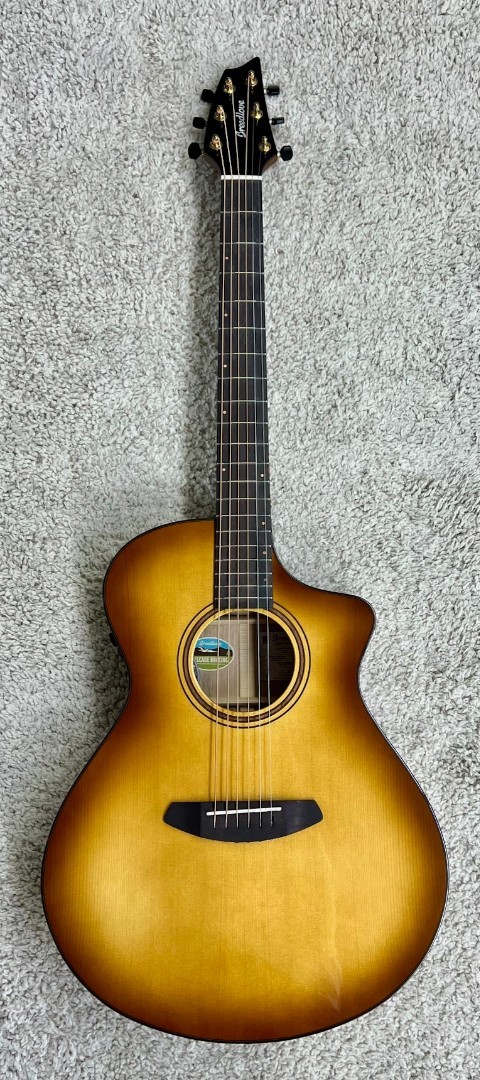 Акустическая электрогитара Breedlove Artista Pro Concert CE Жженый янтарь - B-Stock 107890₽