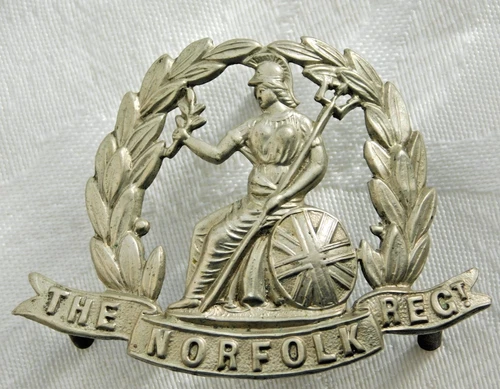 WW1 WORLD WAR ONE ? NORFOLK REGIMENT POSTS NOT LUG MILITARY CAP HAT HELMET BADGE
