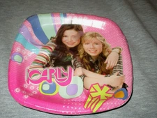 I CARLY-PACK OF 8 DESIGNWARE PAPER DESSERT PLATES- BRAND NEW