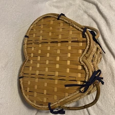 Vintage Large Apple Shaped Wicker Picnic Basket 18x14.5x10 Rustic Decor