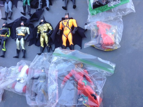 Vintage Batman Lot Kenner and McDonalds 1990s extra capes - Picture 5 of 7
