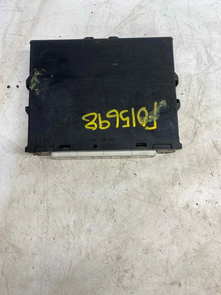 Módulo de control del motor usado (ECM) se adapta a: 2006 Subaru Forester Electronic Control M Foto 2 de 4