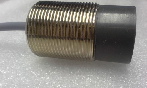 ABB 1SAF130122R5000 Inductive Sensor SIN15-M30N-V2-D0 - Picture 3 of 5