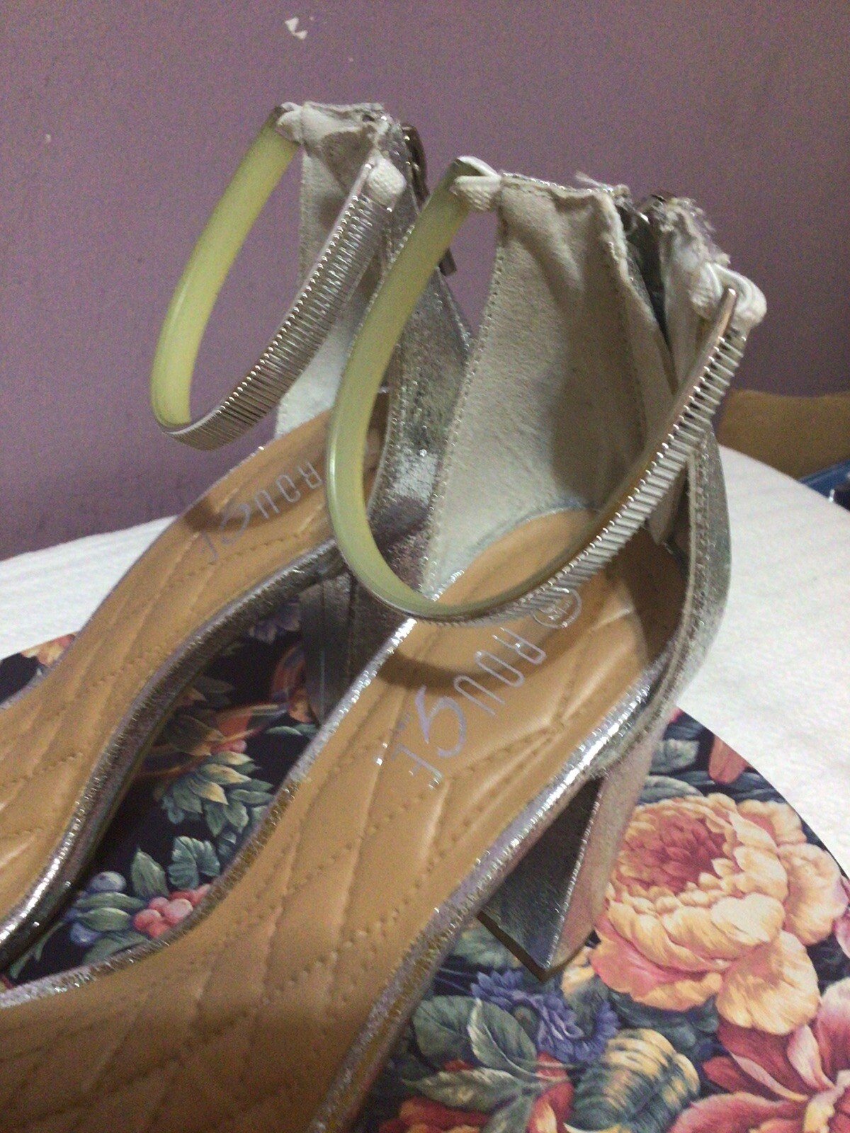 Ladies Silver Stack Heels - image 4