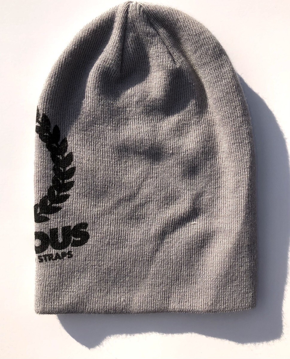 SOIF☆PAISLEY STARRY BEANIE RARE Famous Stars And Straps Beanie NEW Vintage Travis