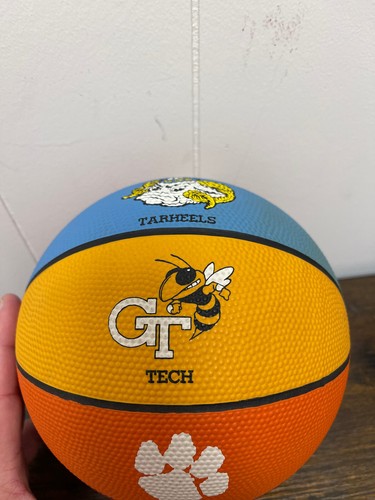 Mini basket vintage NOS NUOVO ACC 8 scuole RARO! NC State DUKE UNC GT MD WAKE ECC - Foto 5 di 7