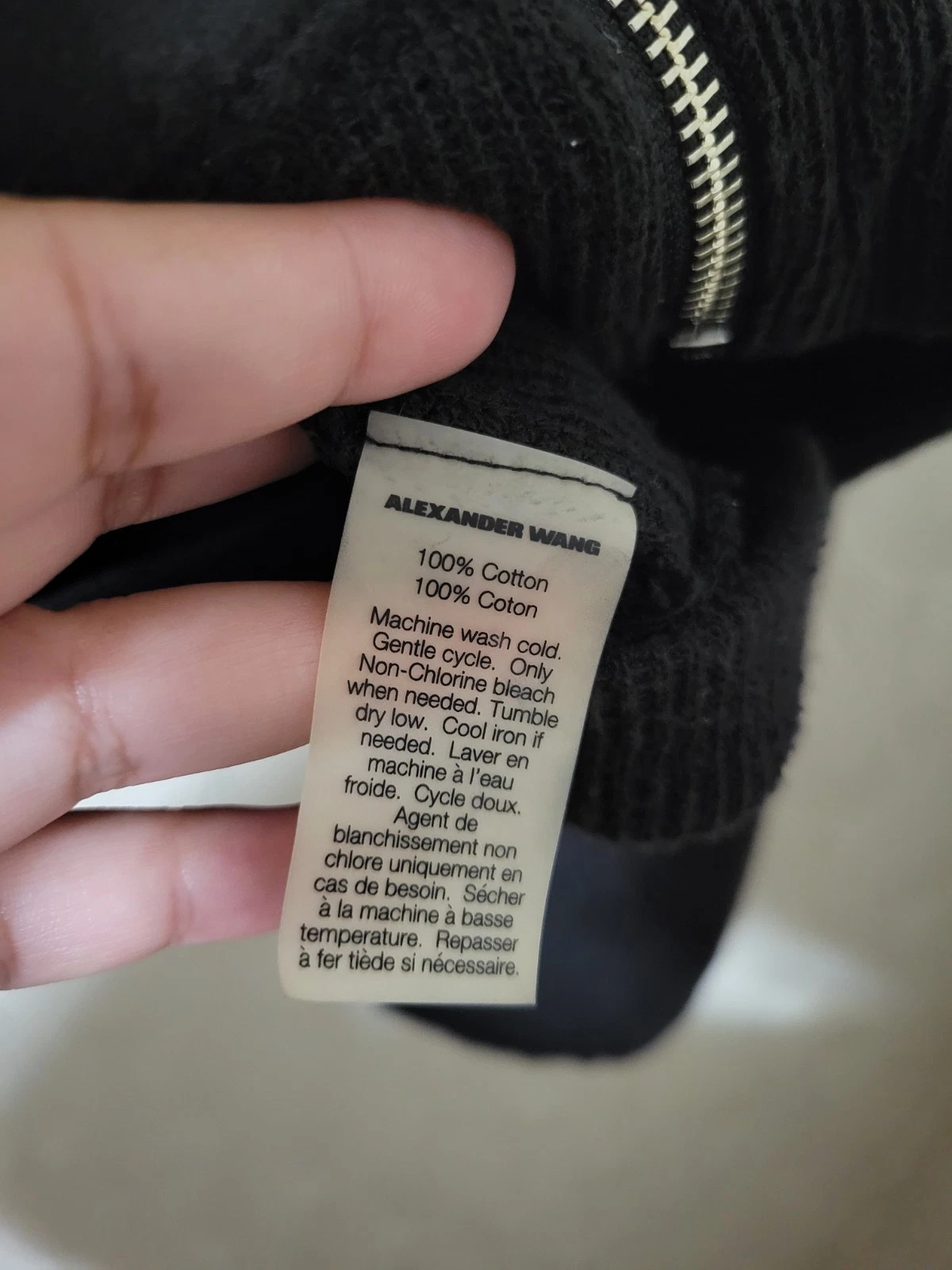 Giacca donna T By Alexander Wang nera con cappuccio e zip taglia small incrociata sul retro