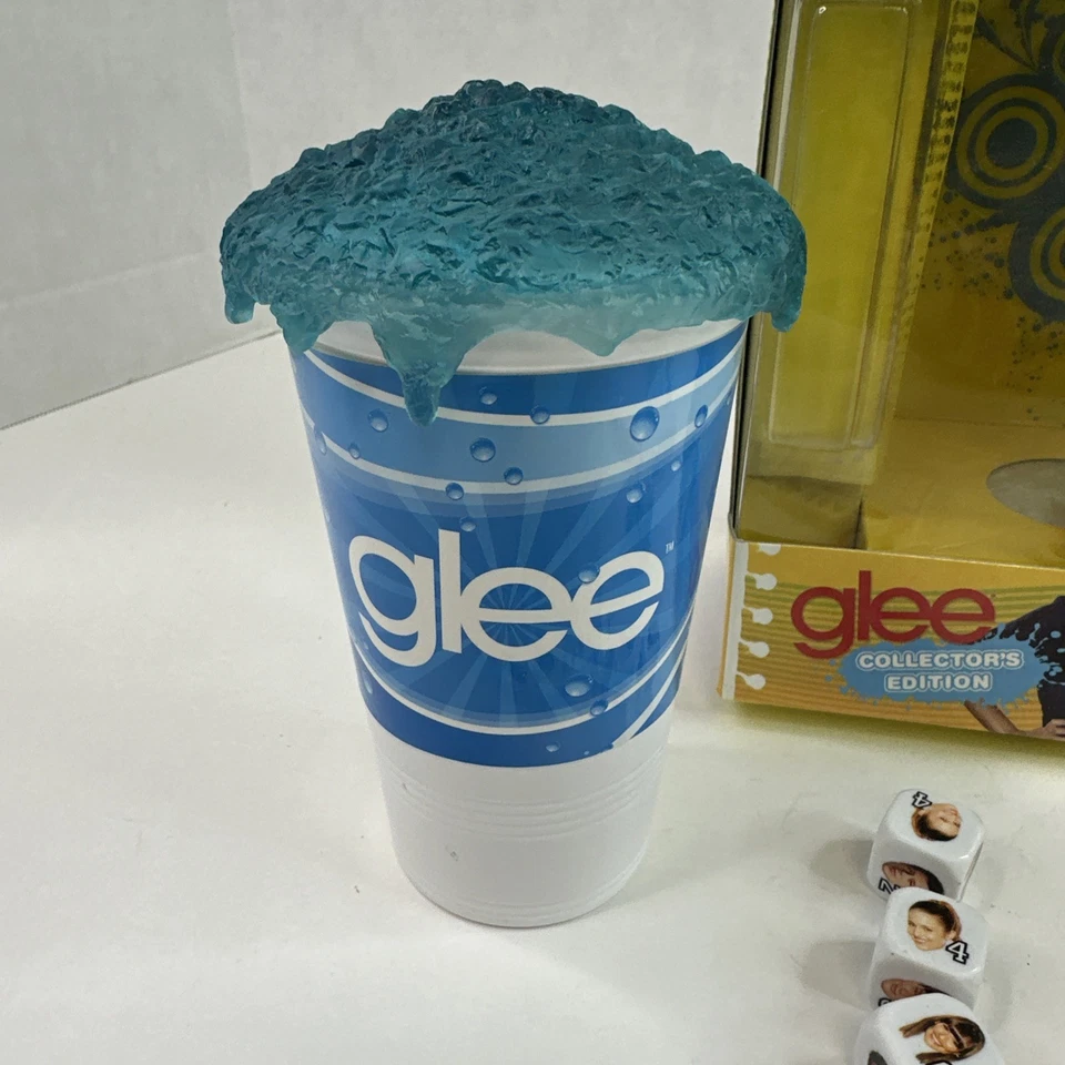 Glee Yahtzee 游戏单人棋盘电视节目 T3 — 第 2/4 张图片