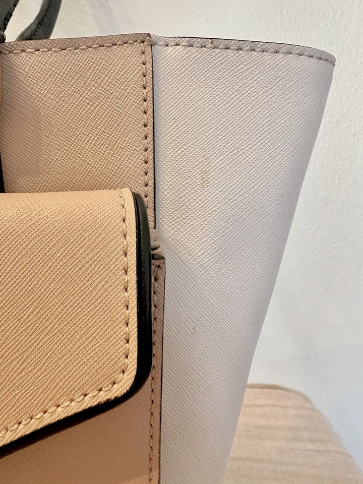 Bolso de Trabajo Kate Spade Elegante Sobre Tostado y Negro Foto 3 de 4