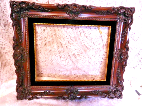 Large Ornate Wooden Victorian Style Velvet Lined Frame 20" x 17 ~FREE SHIP~