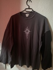 Das ist ein Hydra CCC Langarmshirt in Grau mit einem schwarzen Ärmel Von Taddl