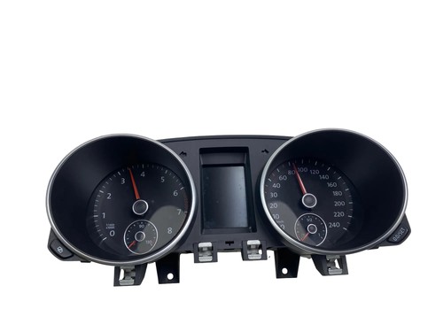 VW GOLF VI 5K1 Kombiinstrument 5K0920871 2013 (AG983)