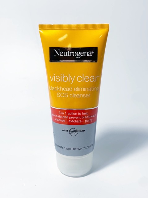 neutrogena visibly clear blackhead eliminating toner