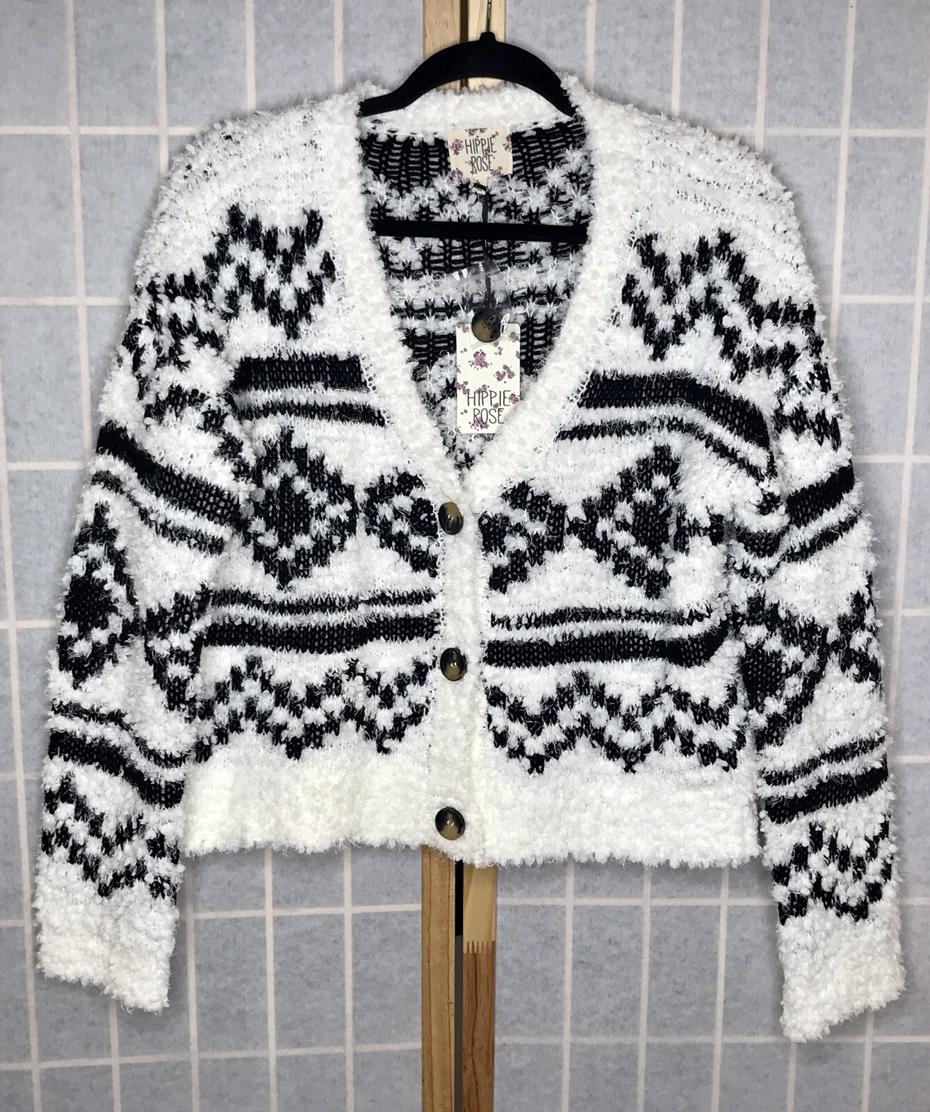 NWT Hippie Rose Fuzzy Eyelash Cropped 