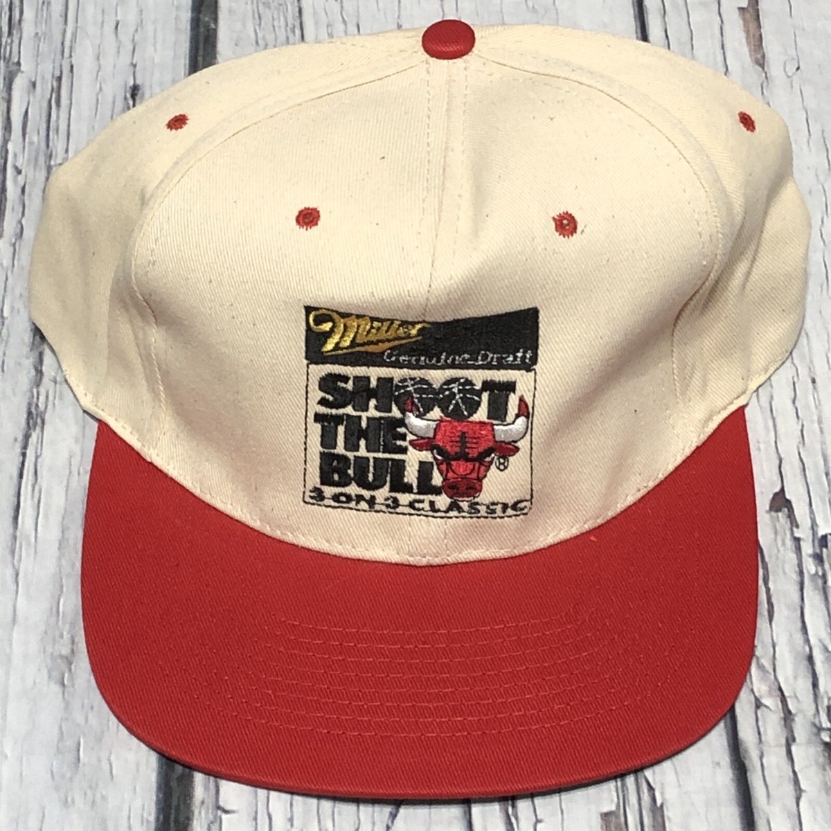 Chicago Bulls 90's Shoot the Bull 3 On 3 Miller Genuine Draft