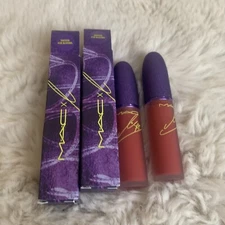 x2 MAC Lisa Collection Powder Kiss Liquid Lipcolour (SWOON FOR BLOOMS) (5ml)Each