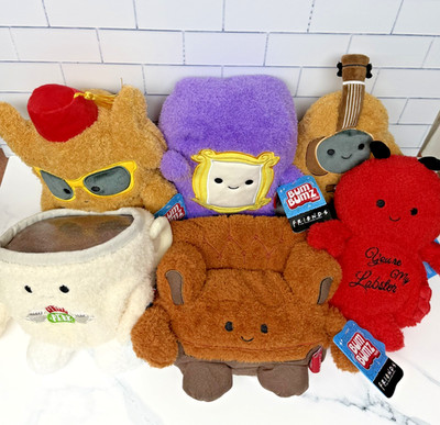 NWT Bum Bumz Friends TV Show Full Set Of 6 Plush Brand New With Tags