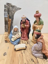 Vintage 6 Pcs Nativity Creche Slant Frame With Mary, Manger & 3 Wisemen Rare 