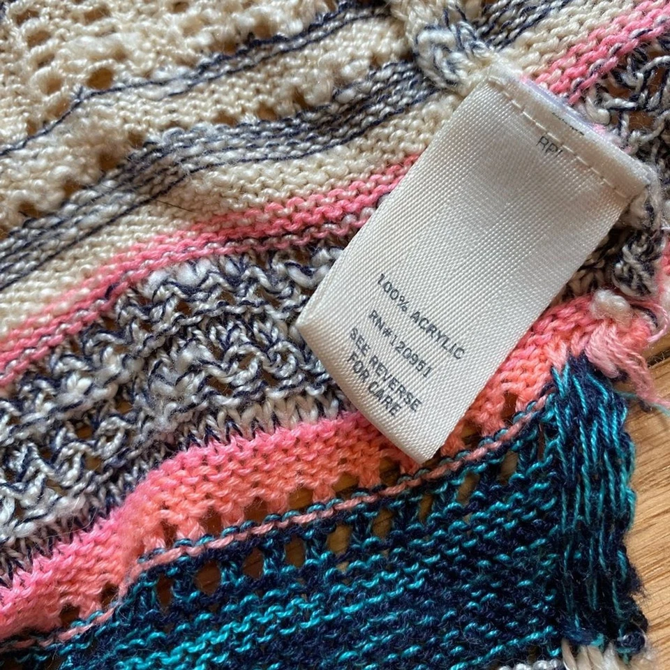 Cardigã feminino tamanho 10 com capuz por Mudd malha acrílica sem fechamento - Imagem 4 de 4