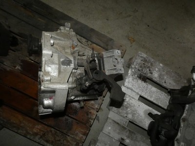 Getriebe  VW Golf 5  1,4l BCA 152tkm  Benzin  5Gang FXQ