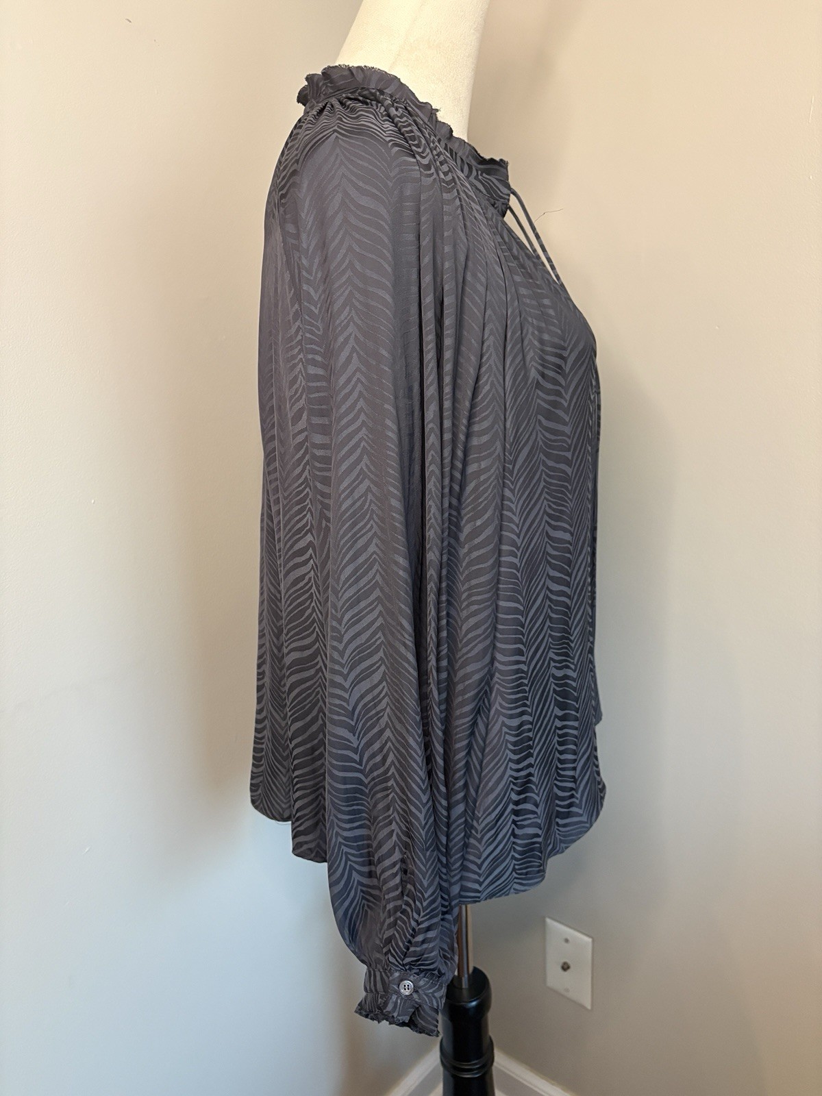 Current Air Blouse Split Neck Oversized Blouse Gr… - image 4