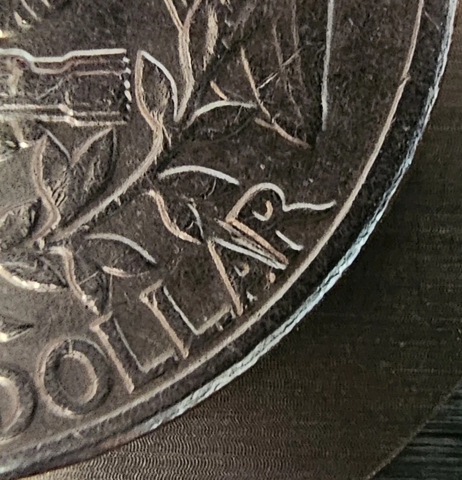 1979 Washington Quarter Filled D mint error + “IN” Touching + die crack AR. - Image 3 of 4