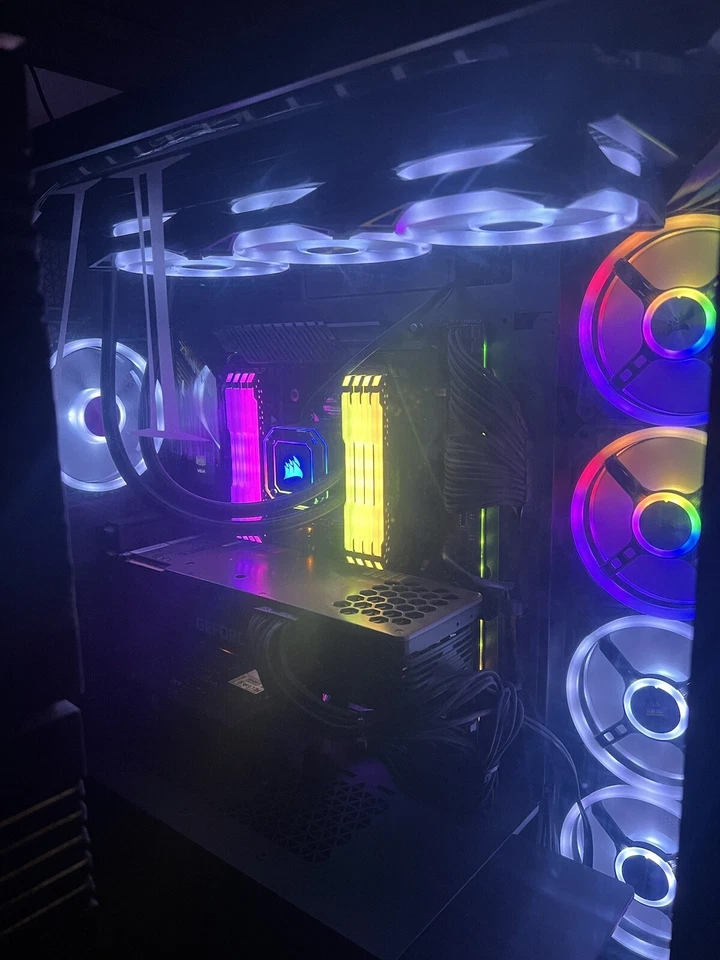 Computer - Image 2 of 4