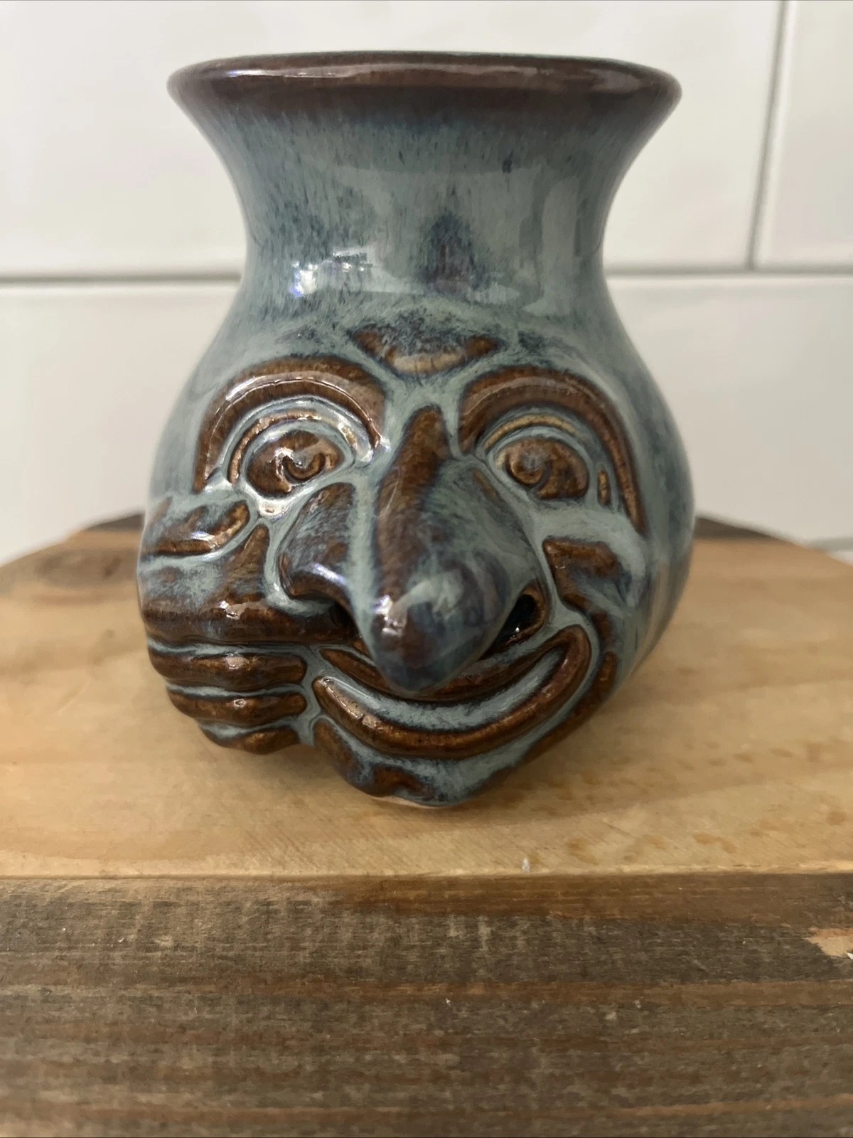 EGG SEPARATOR RUNNY NOSE ART POTTERY AAARGH DESIGNS 2002 BLUE