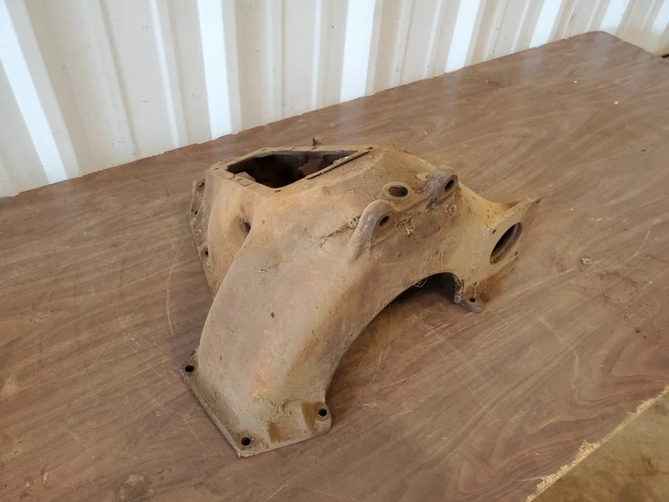 Cubierta de transmisión Ford Modelo T 1926-1927 "Hog Head"   Foto 2 de 4