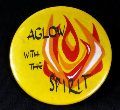 VTG AGLOW WITH THE SPIRIT Robert Frost 2'' Pinback Button Religious Literature