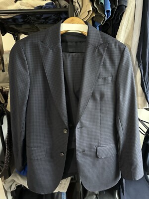 Hardy Amies Men s Suit