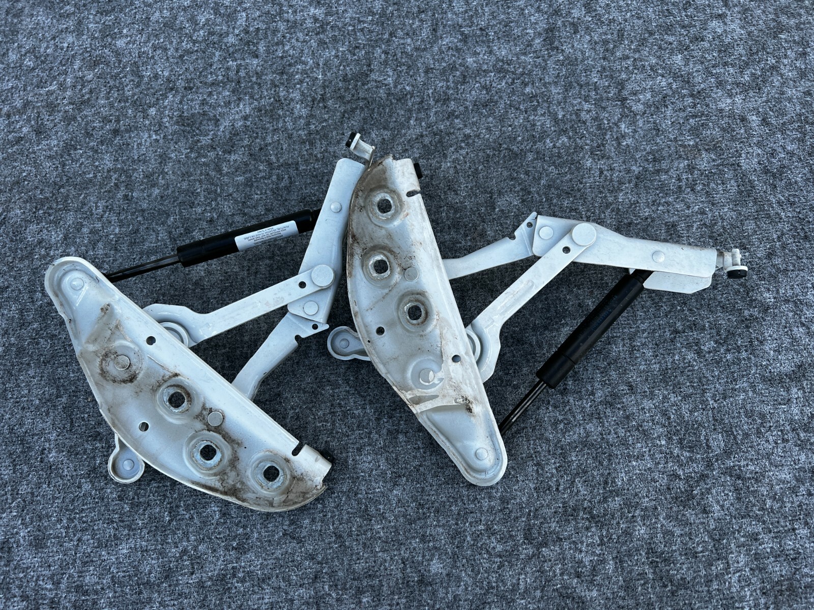 Bentley Flying Spur 2006-2012 RIGHT Hood hinge