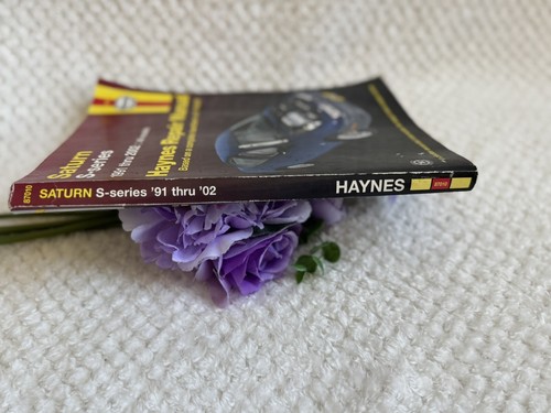 Haynes Saturn S-Seriesrepair Manual 1991-2002 #87010-DIY Maint. & Repair - Picture 3 of 12