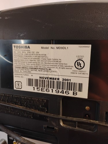 🔥Toshiba 9 Inch CRT TV DVD Combo Model No. MD9DM1R Portable GAMING NO REMOTE - Picture 9 of 11